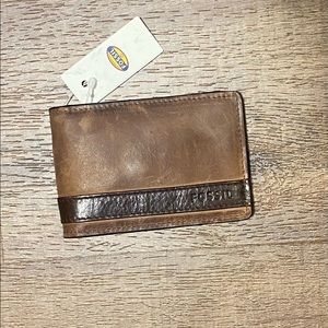 NEW WITH TAGS (NWT) mens wallet fossil leather money clip bifold